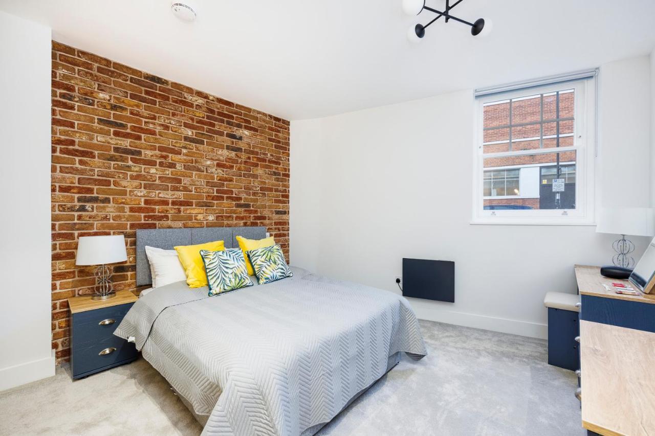 Luxury Spacious 2 Bed Apartment, London - Sk Buitenkant foto