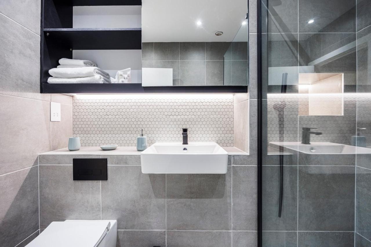 Luxury Spacious 2 Bed Apartment, London - Sk Buitenkant foto