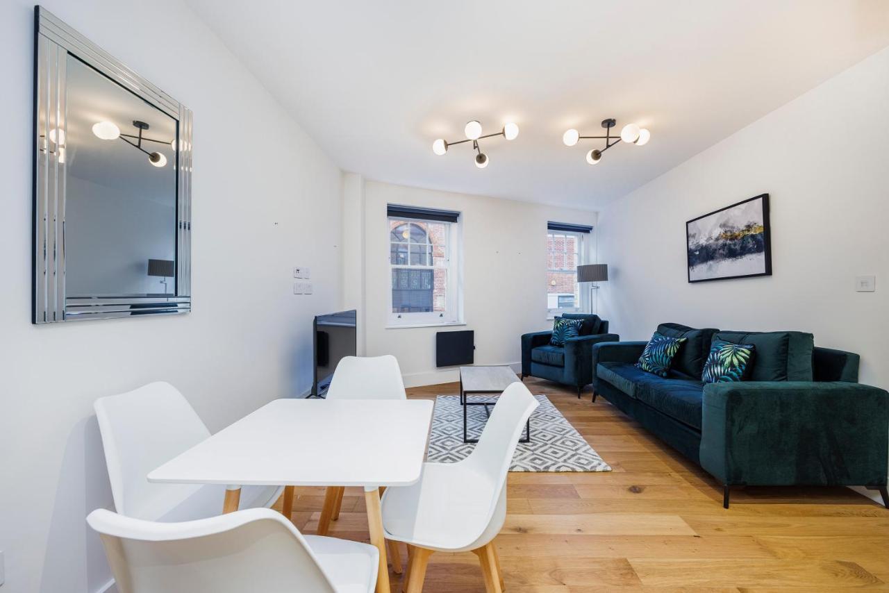 Luxury Spacious 2 Bed Apartment, London - Sk Buitenkant foto