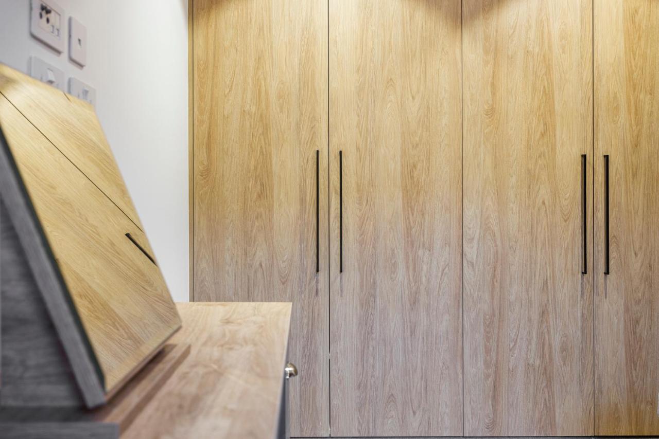 Luxury Spacious 2 Bed Apartment, London - Sk Buitenkant foto