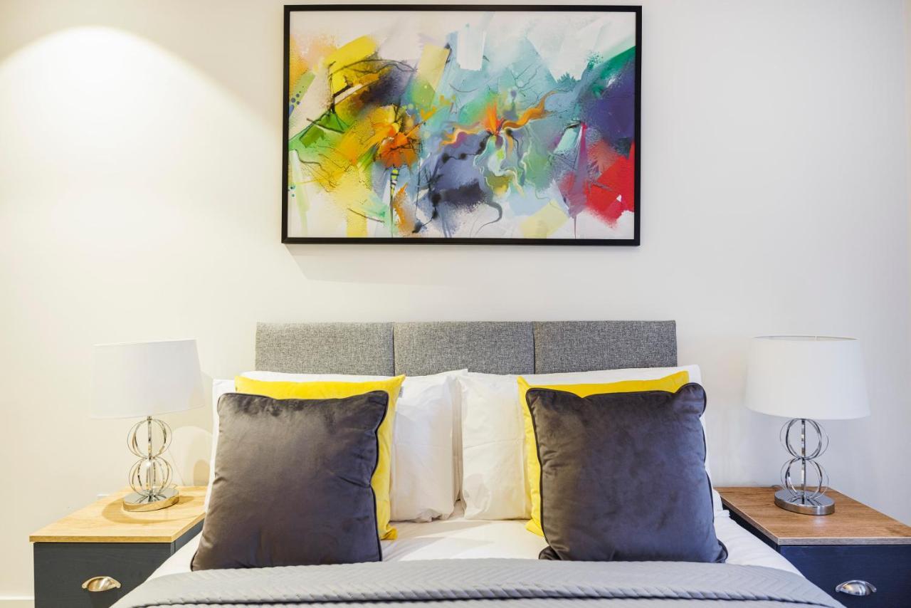 Luxury Spacious 2 Bed Apartment, London - Sk Buitenkant foto