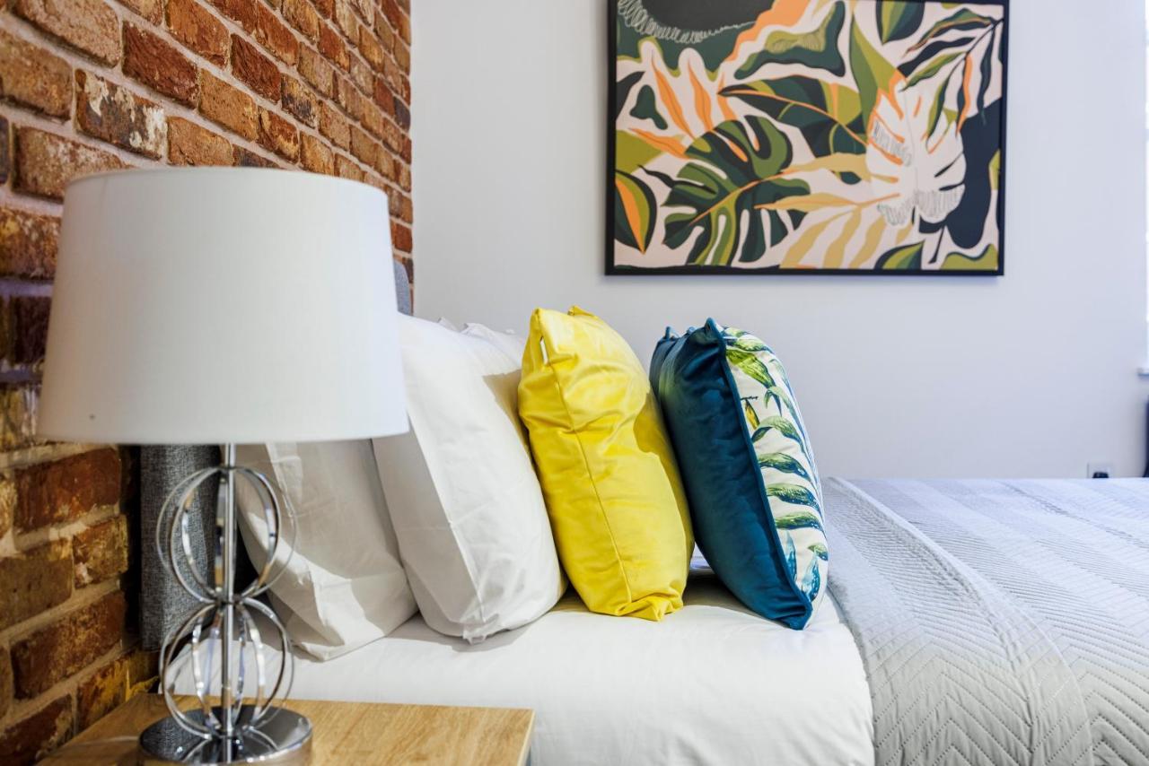 Luxury Spacious 2 Bed Apartment, London - Sk Buitenkant foto