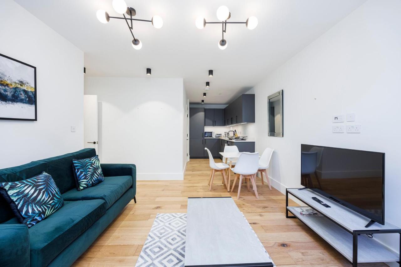 Luxury Spacious 2 Bed Apartment, London - Sk Buitenkant foto