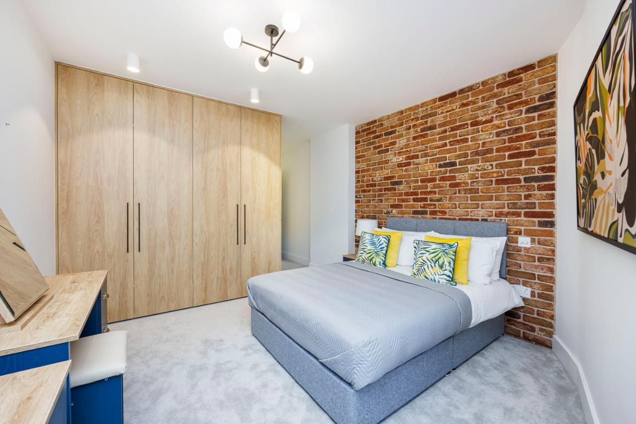Luxury Spacious 2 Bed Apartment, London - Sk Buitenkant foto
