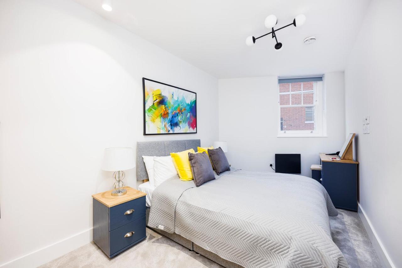 Luxury Spacious 2 Bed Apartment, London - Sk Buitenkant foto