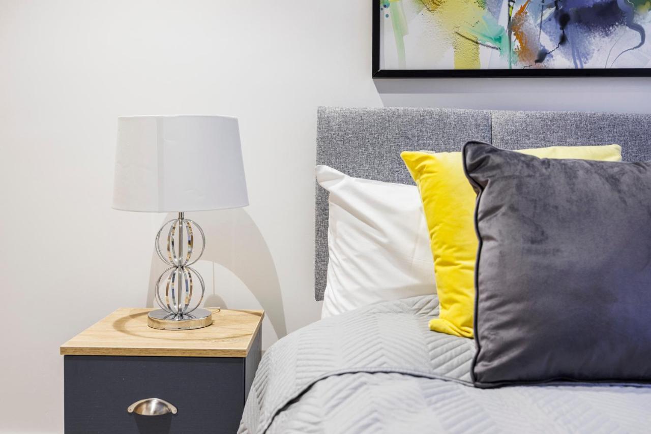Luxury Spacious 2 Bed Apartment, London - Sk Buitenkant foto