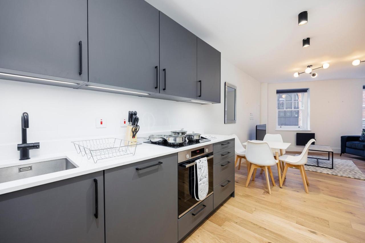 Luxury Spacious 2 Bed Apartment, London - Sk Buitenkant foto